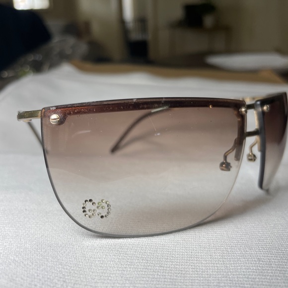 Vintage GUCCI RHINESTONE SUNGLASSES - Picture 2 of 5
